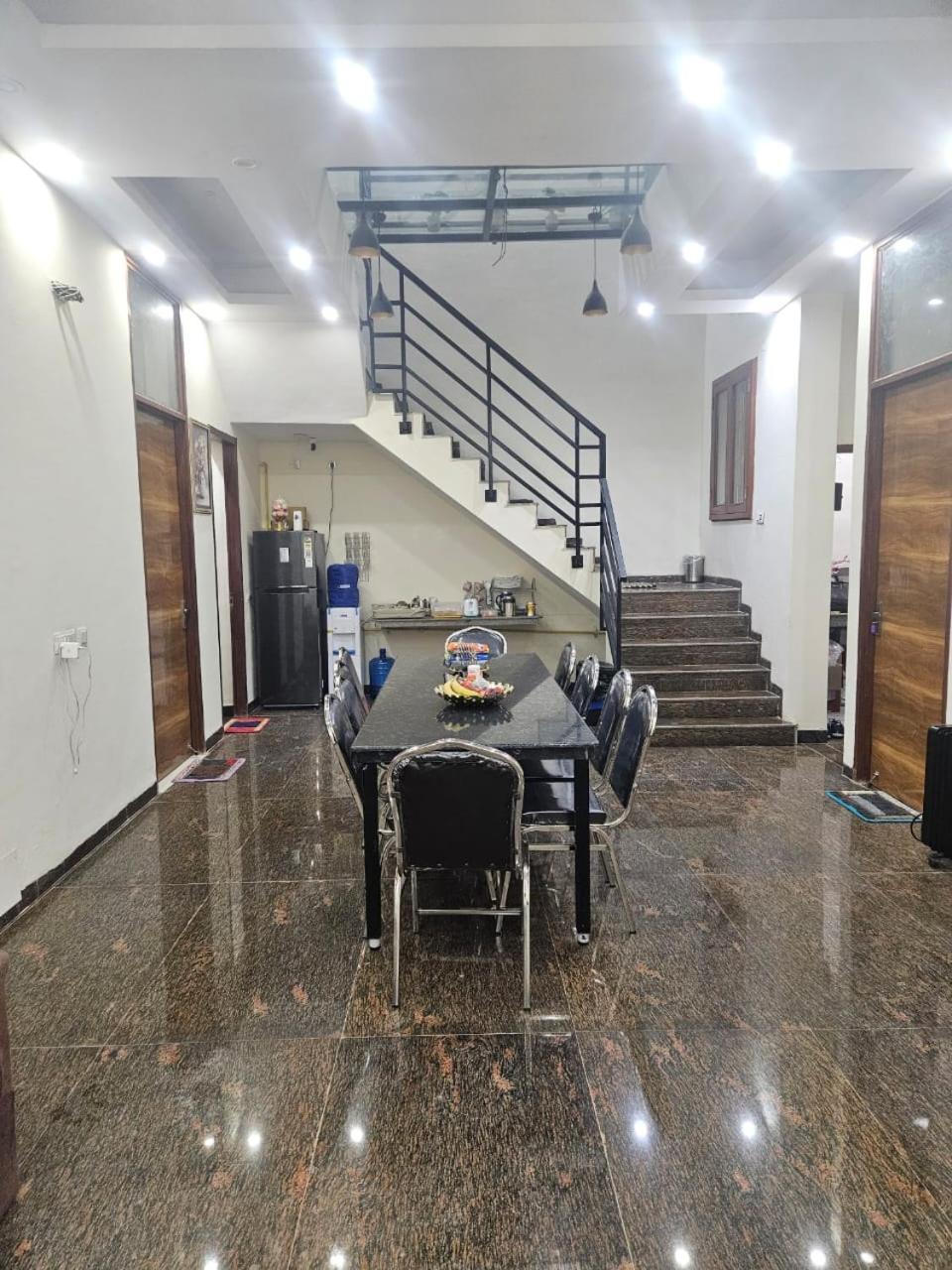 Ashirwaad 249 Acomodação com café da manhã Grander Noida Exterior foto